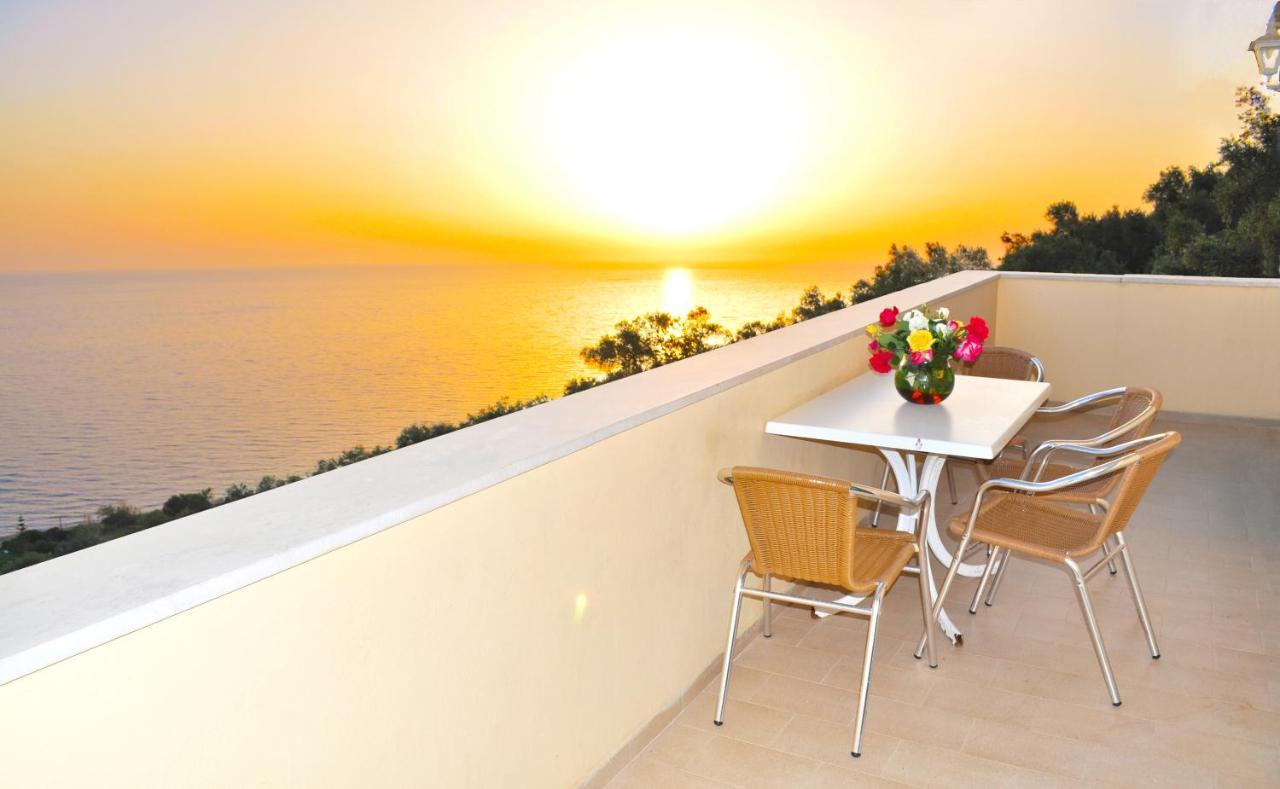 Beautiful Holiday Apartments Maria With Amazing Pool - Agios Gordios Beach Agios Gordios (Corfu) Exterior foto